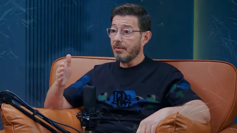 أحمد زاهر : أخدت في مسلسل الرجل الآخر 2000 جنيه واشتريت ملابس الشخصية بـ 25 ألف جنيه