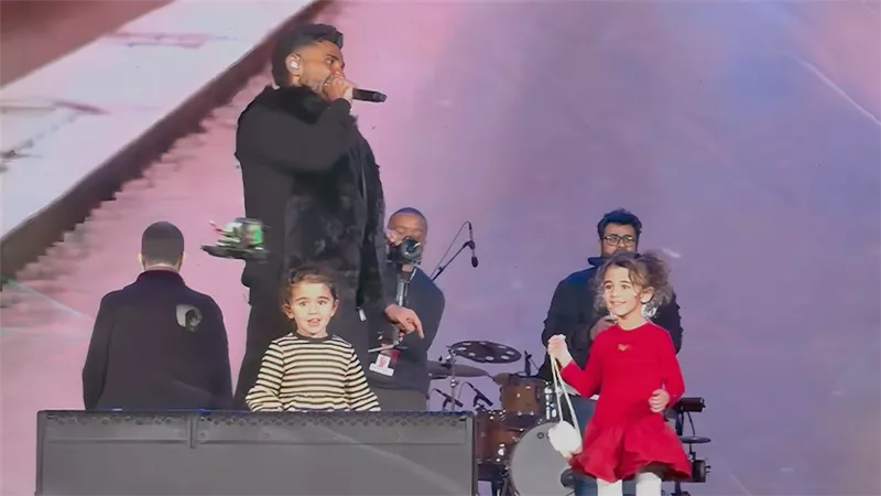 أحمد سعد يتصدر التريند بعد صعود بناته على المسرح في حفل مدينتي