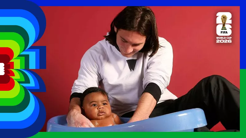 بعد سنوات من الجدل .. ميسي يكشف حقيقة صورته مع لامين يامال وهو رضيع